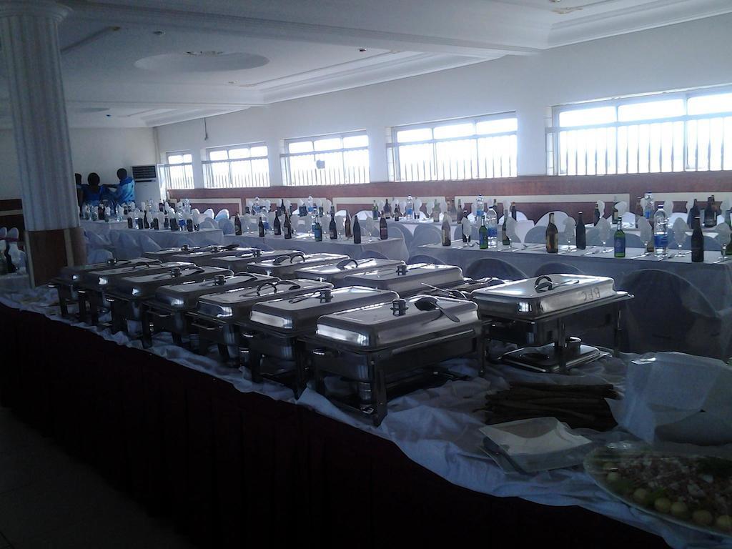 Afrique Hotel Douala Airport 외부 사진